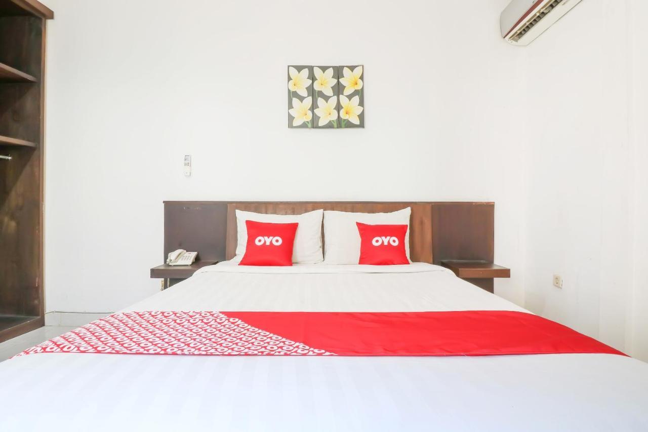 Capital O 1666 Grand Pudjawan Hotel Near Kuta Beach Exterior photo