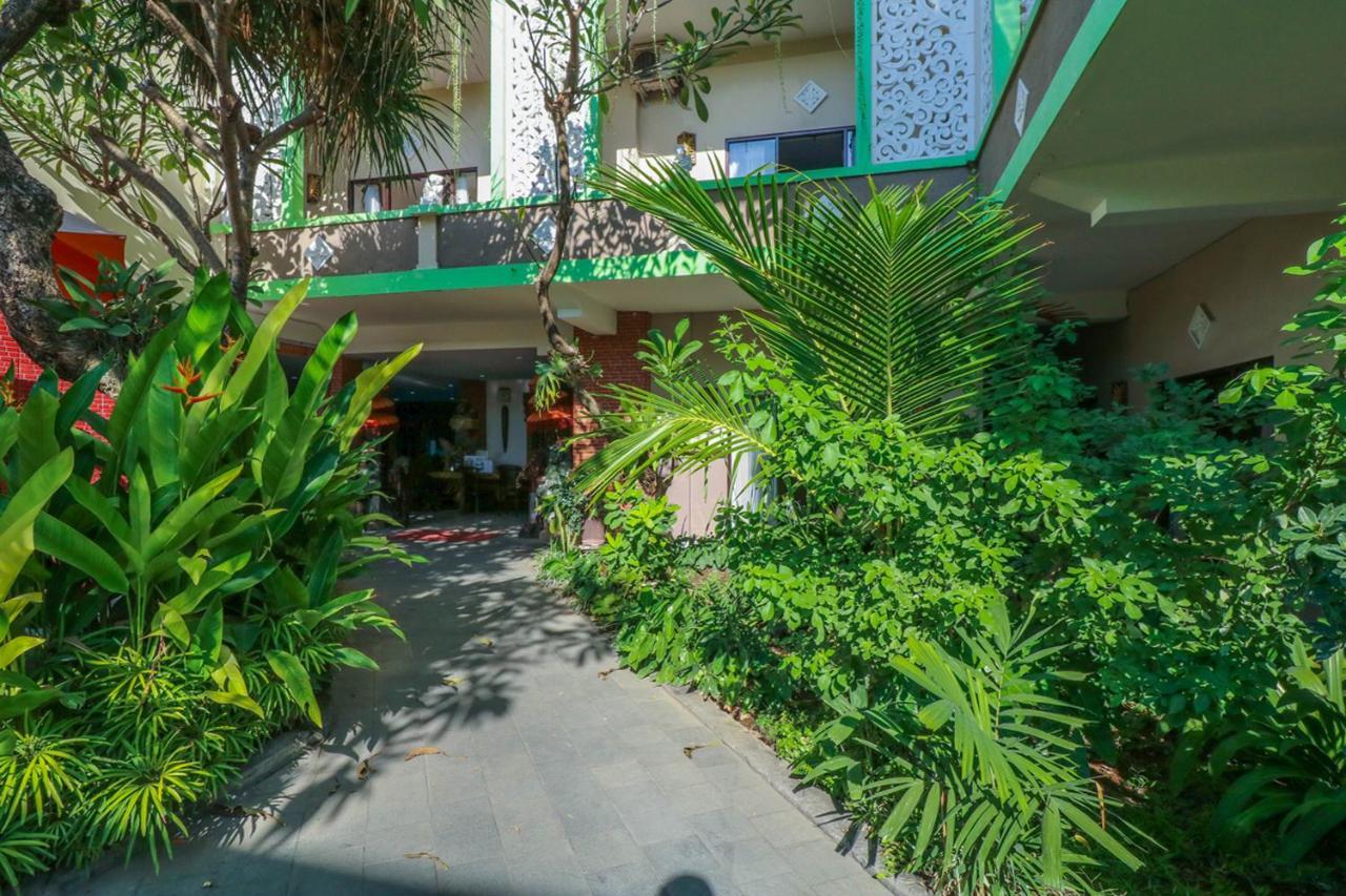 Capital O 1666 Grand Pudjawan Hotel Near Kuta Beach Exterior photo