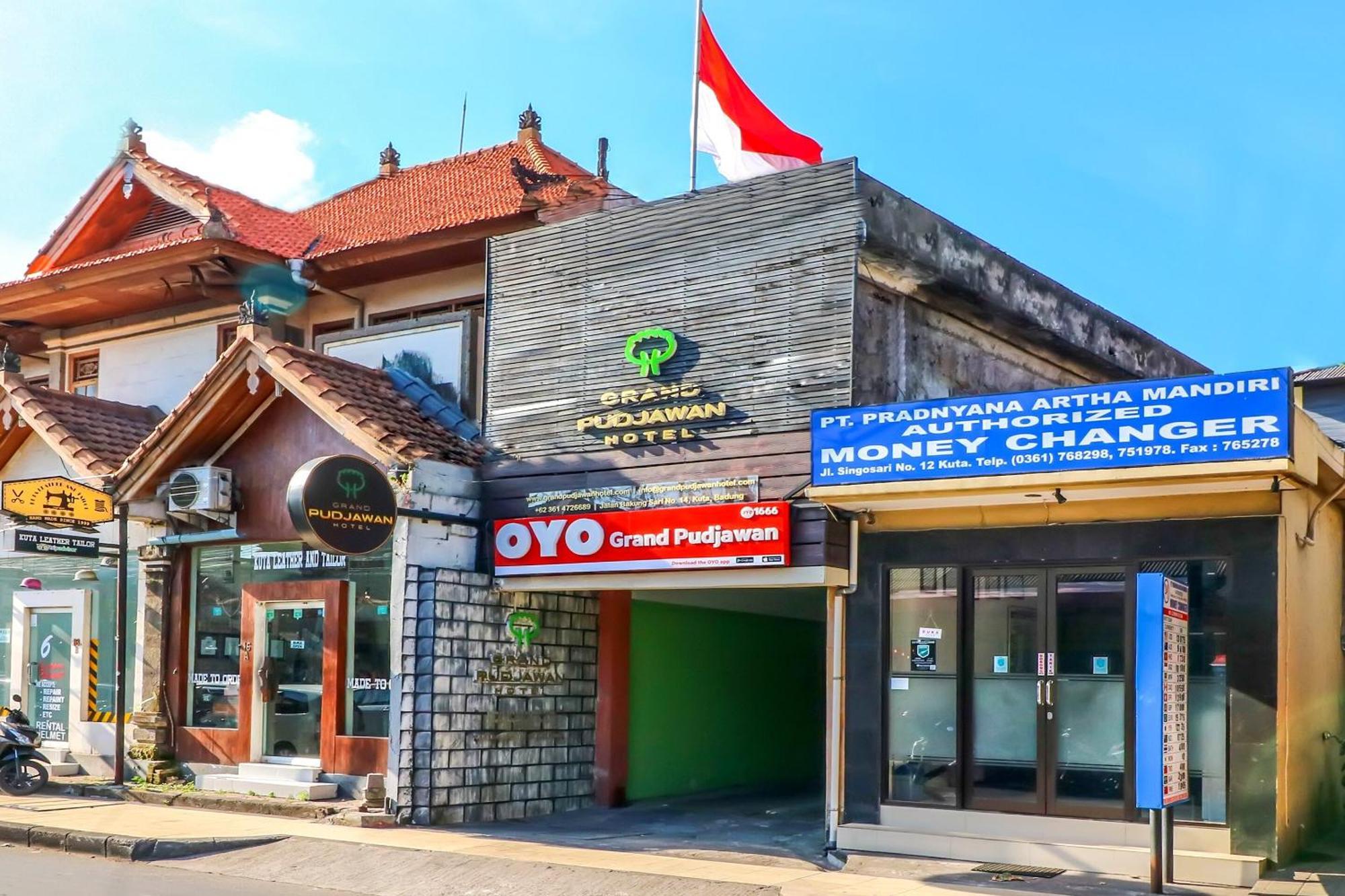 Capital O 1666 Grand Pudjawan Hotel Near Kuta Beach Exterior photo